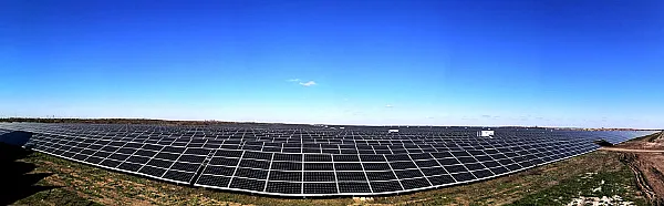 Proyecto fotovoltaico a escala europea: KSTAR ha proporcionado inversores a la central hidroeléctrica Pokrovska de 240 MW en Ucrania