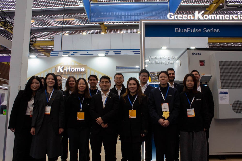 Soluciones solares y de almacenamiento de energía de KSTAR en Solar Solutions Europe